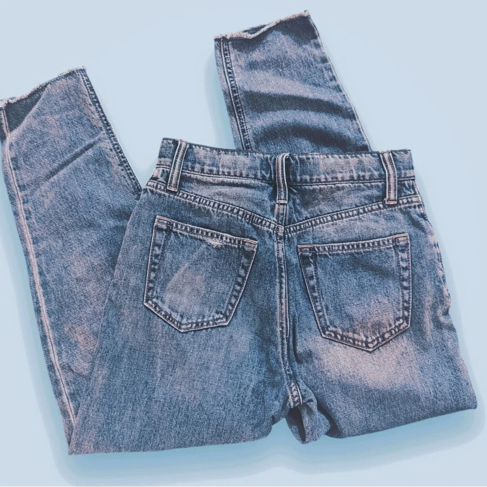 GAP denim mom